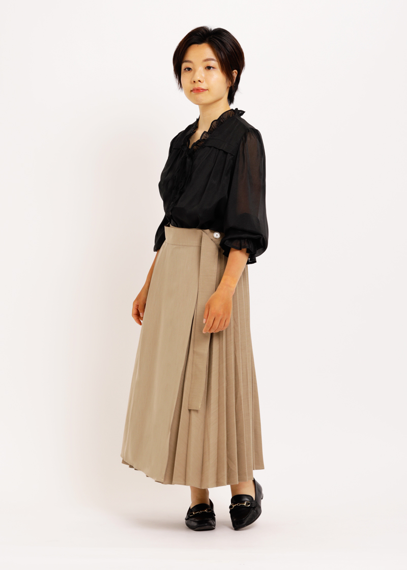 プリーツ切り替えラップスカート