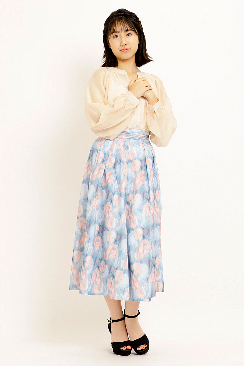 Mako Iwazakura item 04